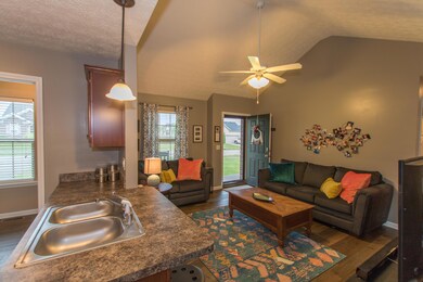 136 Crystal View Ct, Mount Washington, KY 40047 - photo 7