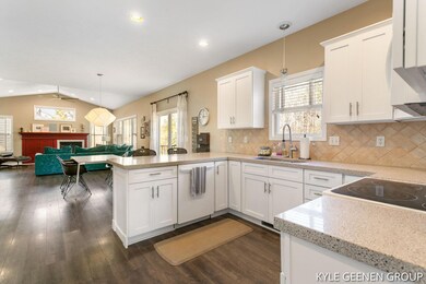 36-web-or-mls-1371-sundance-ct