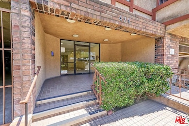 424 S Westmoreland Ave unit 210, Los Angeles, CA 90020 - photo 2