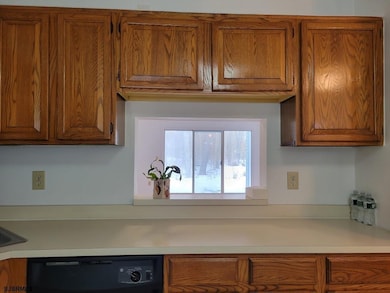 65 Shawnee Place unit 10E, Galloway, NJ 08205 - photo 4