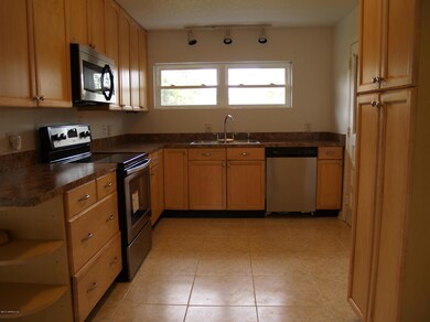 6606 Larne Ave, Jacksonville, FL 32244 - photo 4