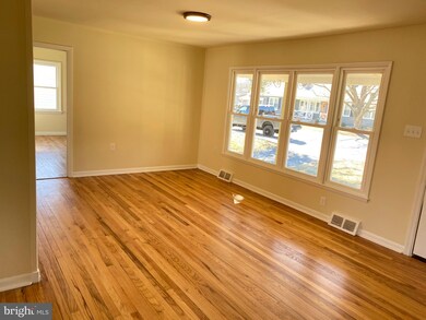 615 S Church St, Shepherdstown, WV 25443 - photo 3