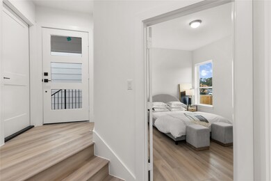 113 Tolima Dove St, Houston, TX 77018 - photo 7