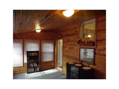 4-Seasons Porch/Room. Amazing
