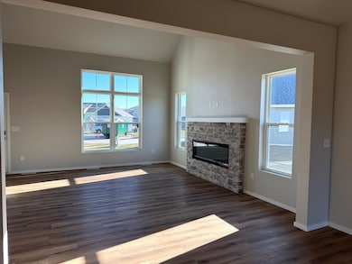 N9315 Gemstone Ct, Appleton, WI 54915 - photo 6