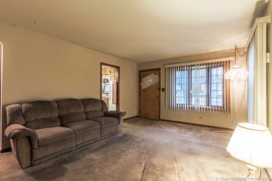 1940 N Poplar St, Waukegan, IL 60087 - photo 5