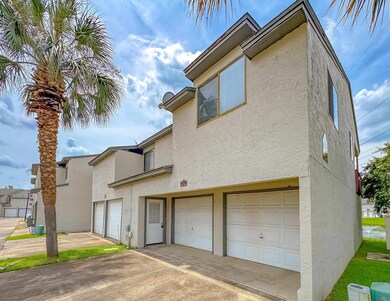 1317 Airport Dr unit F16, Tallahassee, FL 32304 - photo 2