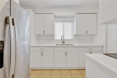 505 SW 11th St unit 505, Miami, FL 33129 - photo 2