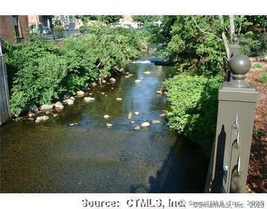 171 Laurel St unit 429, Bristol, CT 06010 - photo 2