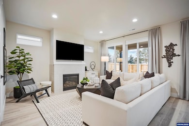 792 Magnolia Ave, Woodburn, OR 97071 - photo 2