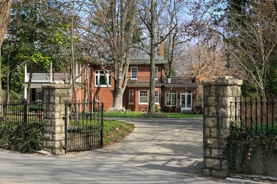 92 Valley Rd, Louisville, KY 40204 - photo 3