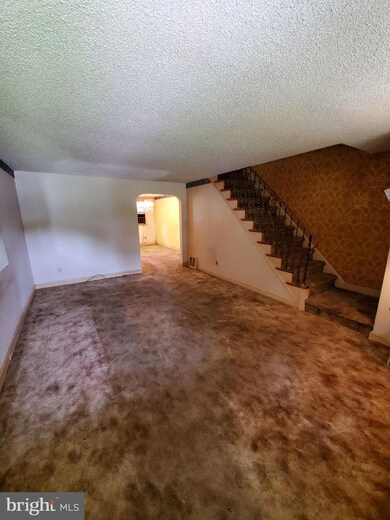 1104 Springfield Rd, Darby, PA 19023 - photo 4