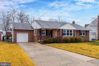 124 Newton Ave, Gibbstown, NJ 08027 - photo 2