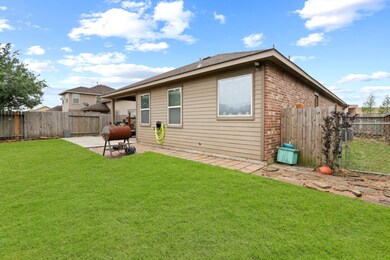 350 Kendall Crest Dr, Alvin, TX 77511 - photo 5