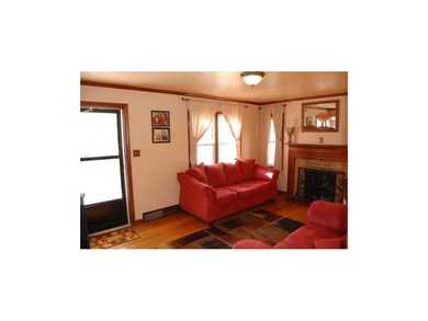 Alternate View of Living room