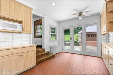 70 Valleywood Rd, Cos Cob, CT 06807 - photo 4