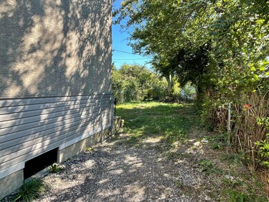 4105 Sullivant Ave, Columbus, OH 43228 - photo 2