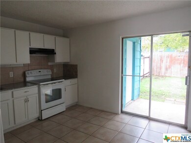 2004 Cedarhill Dr unit B, Killeen, TX 76543 - photo 3