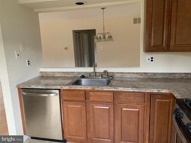 649 Yorkshire Ct, Sewell, NJ 08080 - photo 2