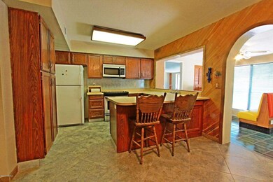 Kitchen 1.jpg