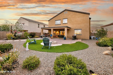 PROFESSIONALLY LANDSCAPED BACK YARD