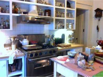 181 E Highland Rd, Johnson City, TN 37601 - photo 2