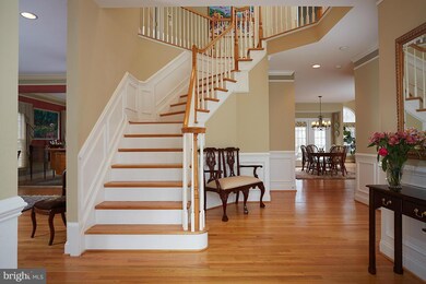 5200 Summit Dr, Fairfax, VA 22030 - photo 2