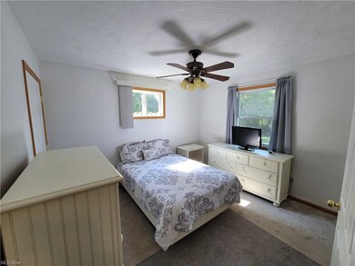 15885 Vale St, East Liverpool, OH 43920 - photo 7