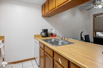 14-Kitchen_SLS_-4186