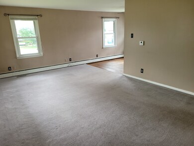 916 Warren St, Chenoa, IL 61726 - photo 7