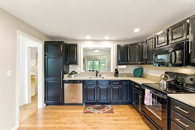 14 Weybridge Ln, Hopkinton, MA 01748 - photo 5