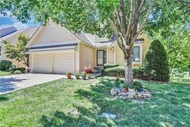 8512 Westgate St, Lenexa, KS 66215 - photo 2