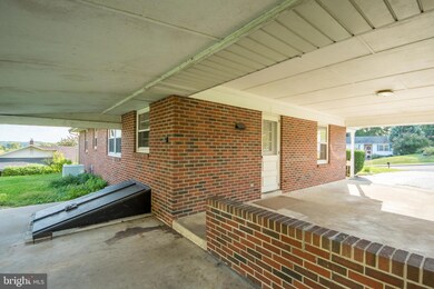 421 Kinderhook Rd, Columbia, PA 17512 - photo 4