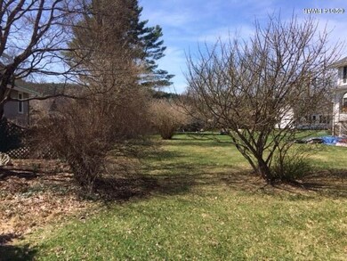 Lot 709A W Catharine St, Milford, PA 18337 - photo 2