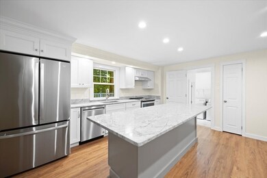 62 Longfellow Rd, Wellesley Hills, MA 02481 - photo 4