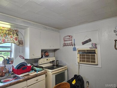 602 Center St, Bloomfield, MO 63825 - photo 3