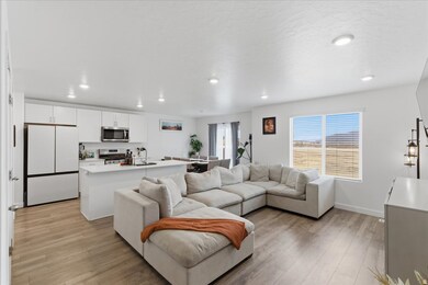 1202 W Hidden Spring Dr, Santaquin, UT 84655 - photo 4