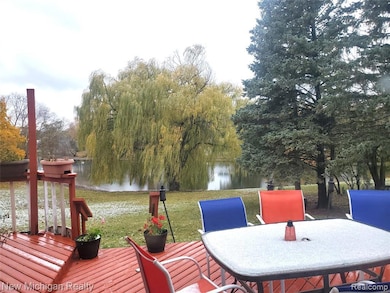 34730 Bunker Hill Dr, Farmington Hills, MI 48331 - photo 6