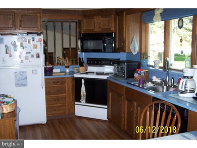 41 Hometown Ave, Tamaqua, PA 18252 - photo 3