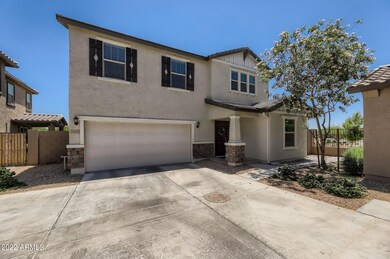 01 Exterior Front