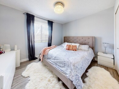 1215 Chalet Rd unit 200, Naperville, IL 60563 - photo 5