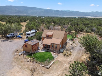 11450 N Pigeon Hollow Rd, Spring City, UT 84662 - photo 2