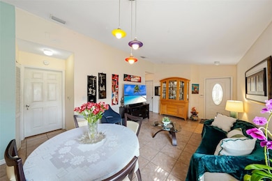 650 NW 78th Terrace unit 201, Pembroke Pines, FL 33024 - photo 5