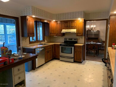 7529 Mountain Ln, Stroudsburg, PA 18360 - photo 4