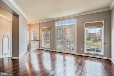 16458 Steerage Cir, Woodbridge, VA 22191 - photo 2