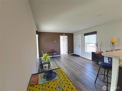 1303 30th St unit 21, Seaview, WA 98644 - photo 6