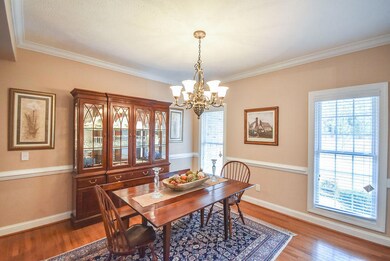 19DiningRoom