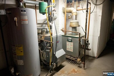 210 E 16th St, Paterson, NJ 07524 - photo 6