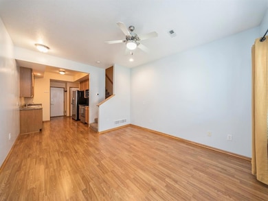 1155 NE 7th Ln unit 1155, Ankeny, IA 50021 - photo 4