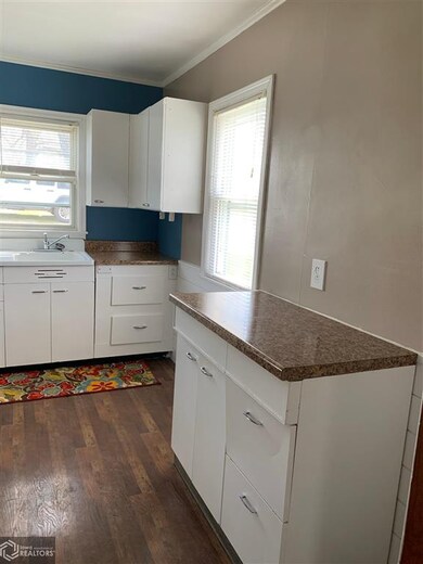 201 N Dewey St, Osceola, IA 50213 - photo 6